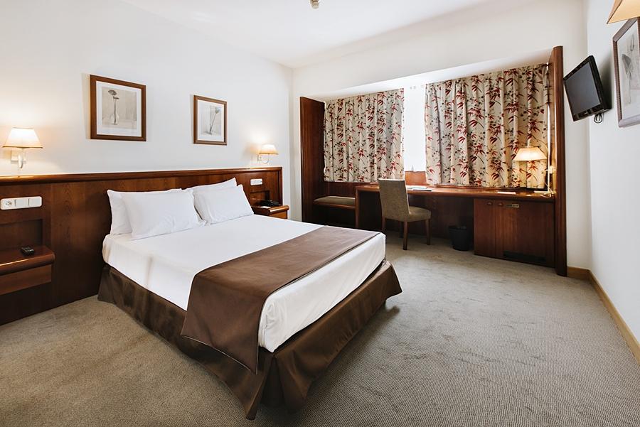 Rafaelhoteles Ventas (Adults Only) Madrid Buitenkant foto