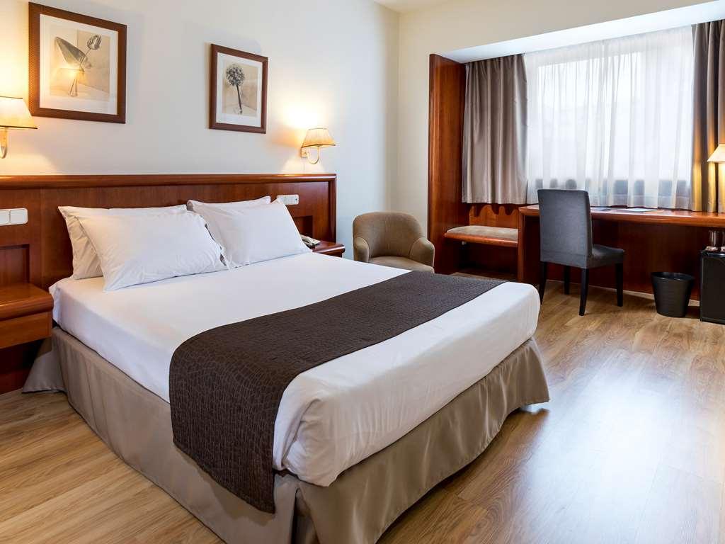 Rafaelhoteles Ventas (Adults Only) Madrid Kamer foto